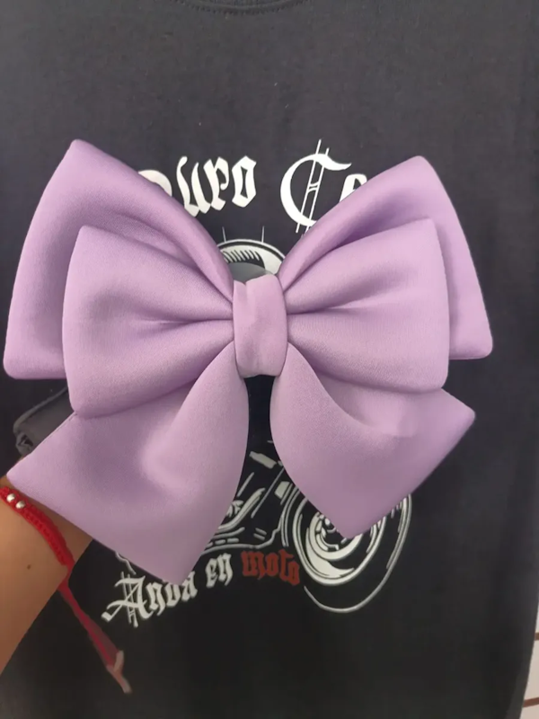 MOÑO MORADO DECORATIVO PARA CASCO